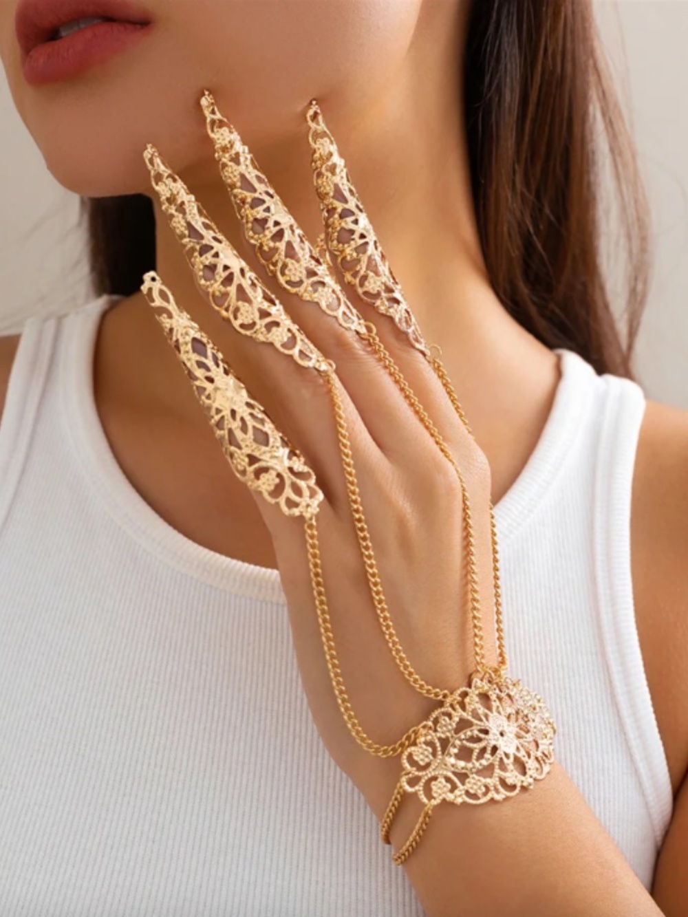 Finger Claw bracelet BNIP Gold ⭐️💛
